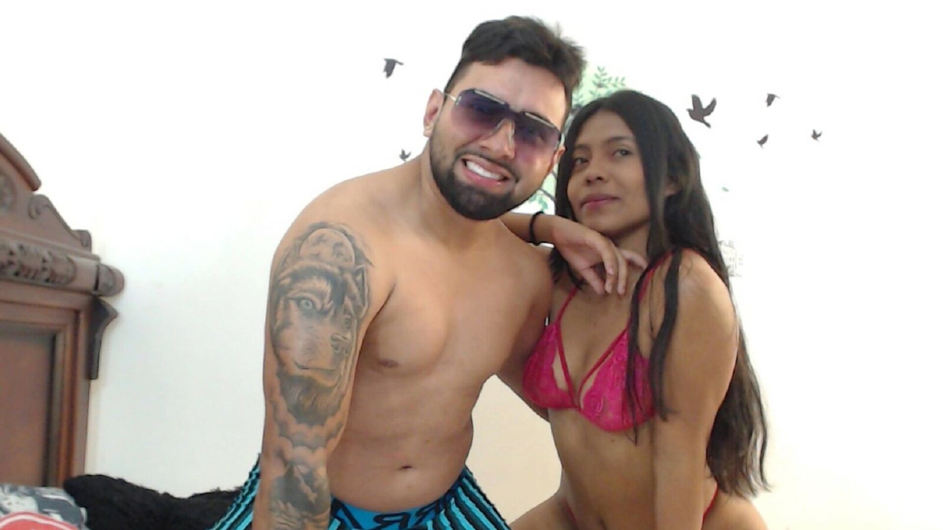 Webcam Nude with HelenAndMikey