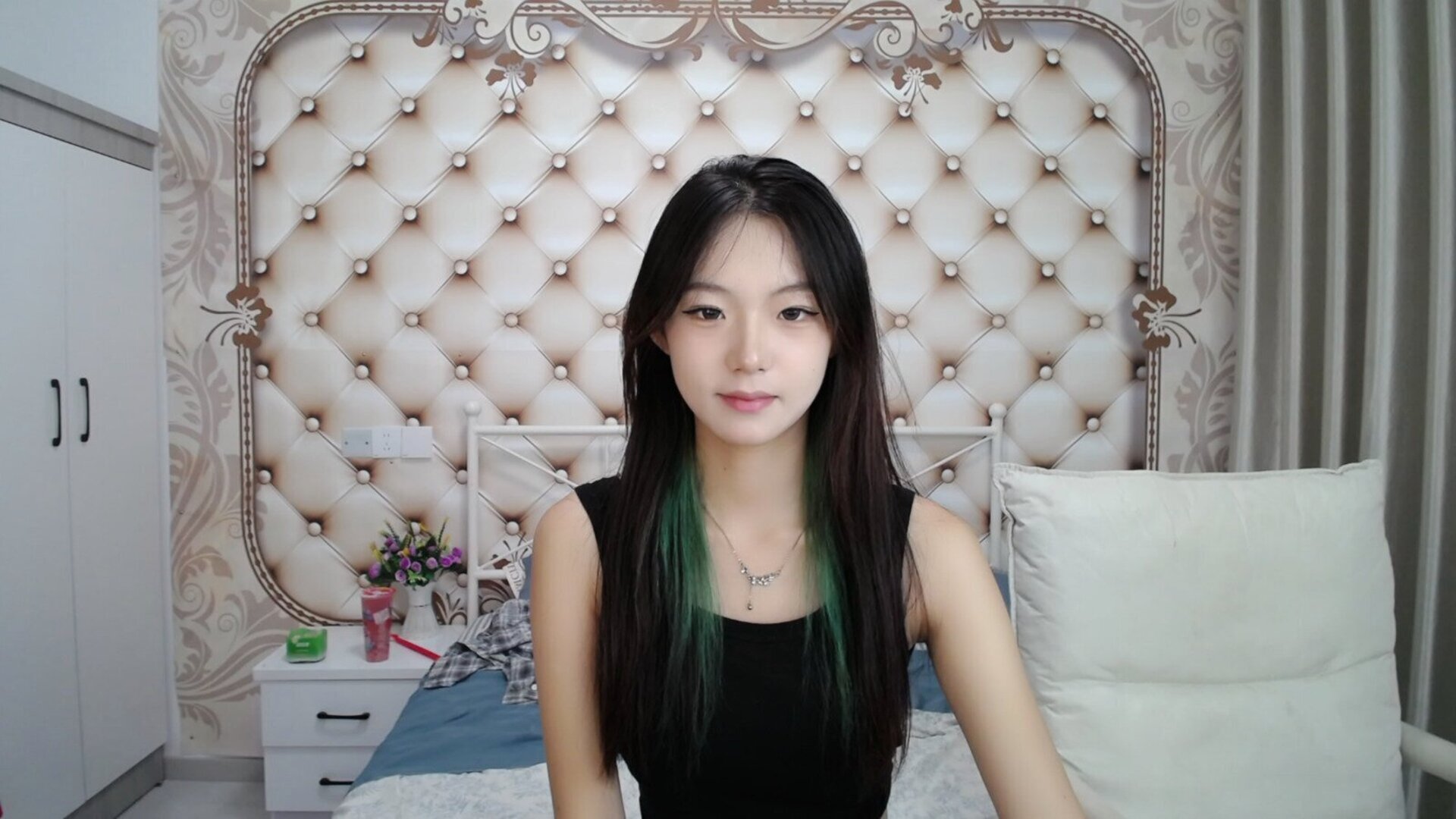 Webcam Nude with LinYUyu