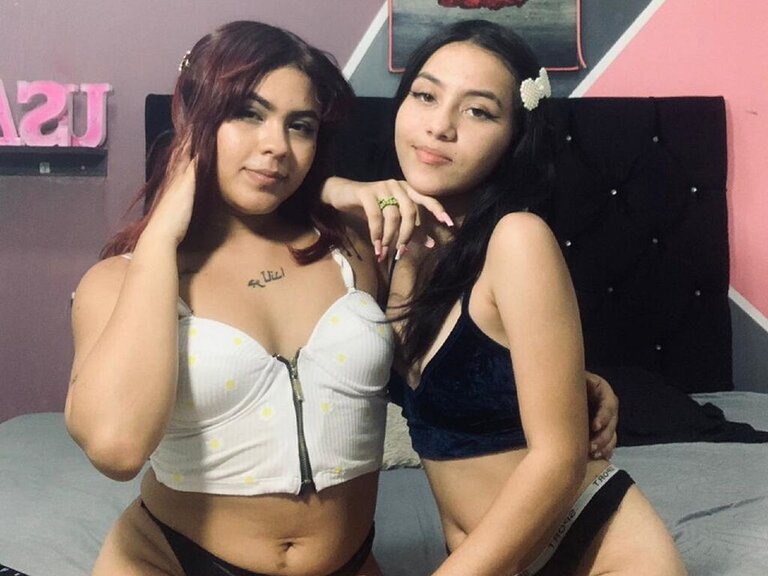 Webcam Nude with NatashaAndSharon