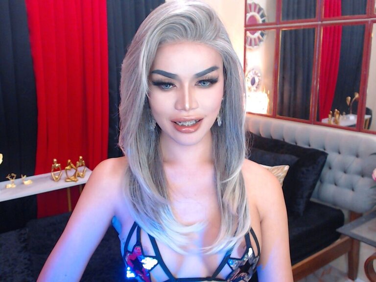 Webcam Nude with NikkieGo