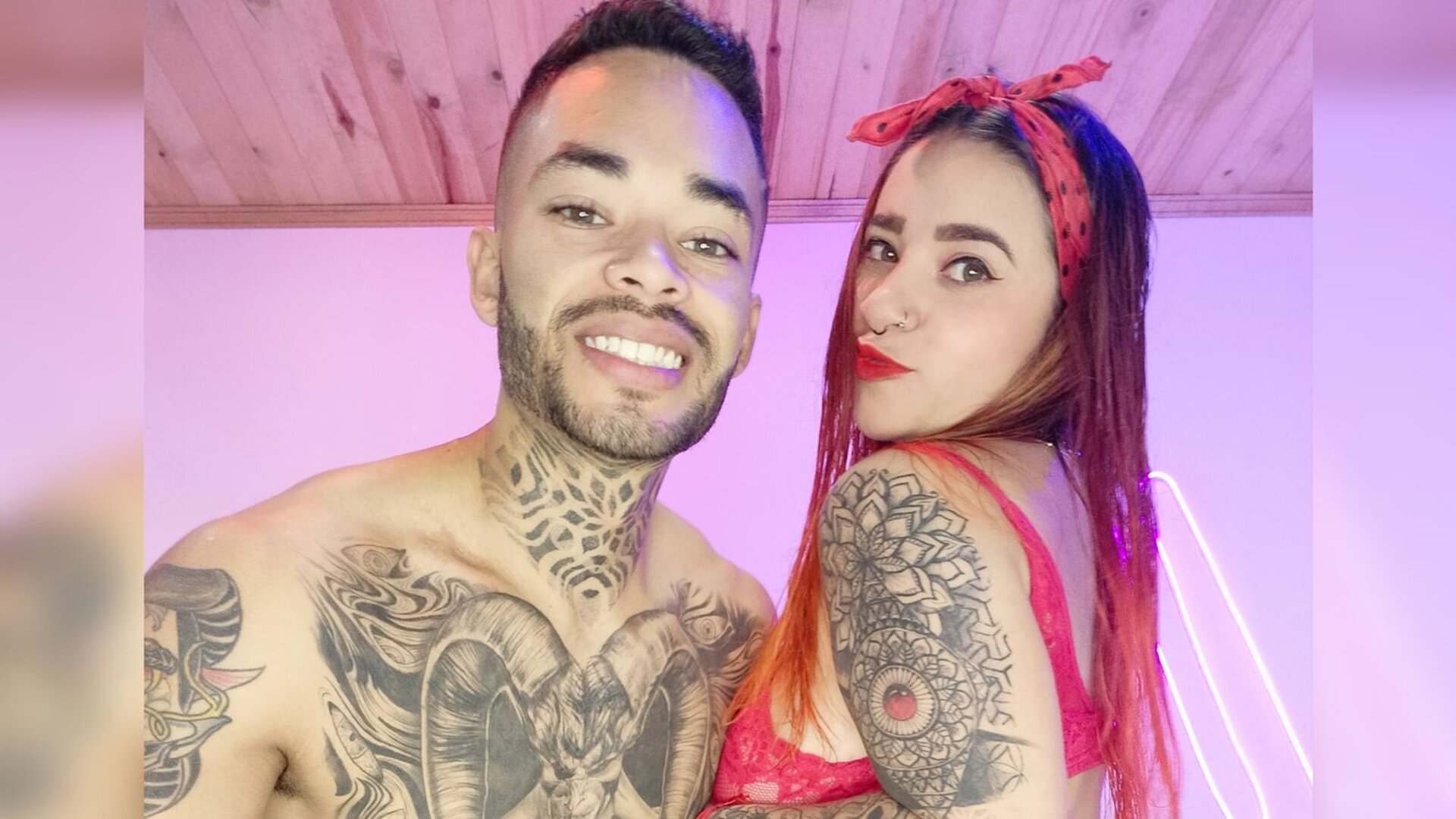 Webcam Nude with SophieAndFox