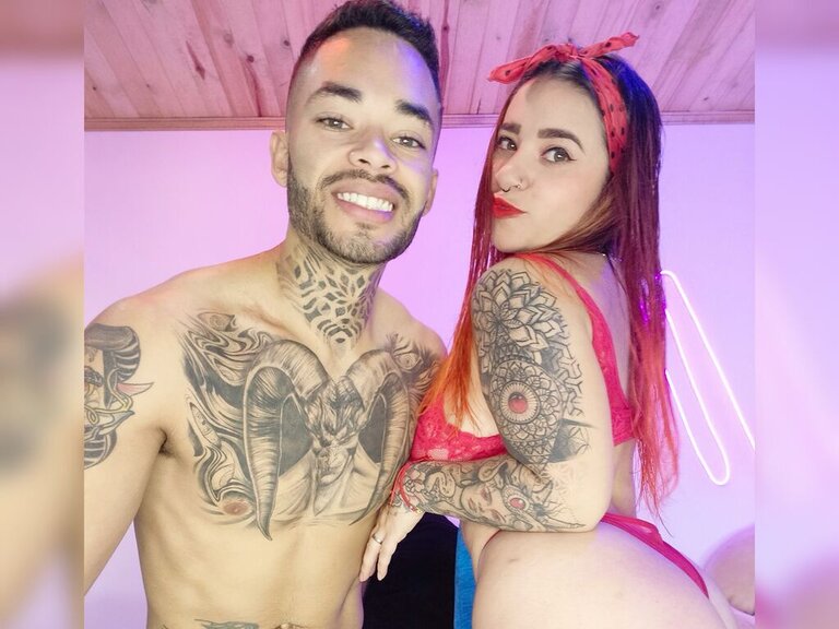 Webcam Nude with SophieAndFox